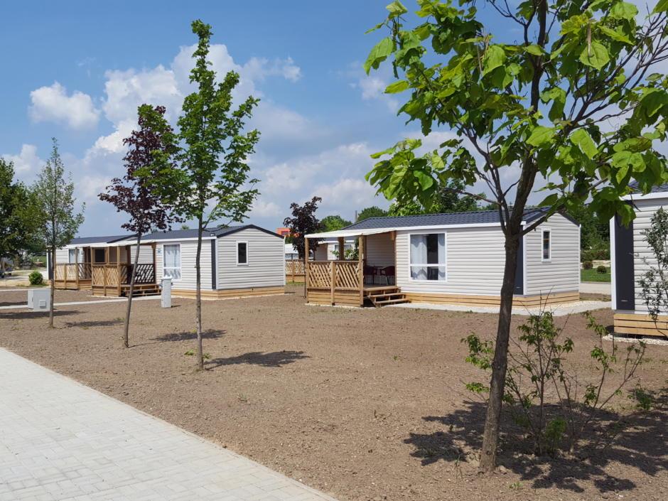 JUFA Vulkan Camping-Resort**** - MOBILNÍ DOMY